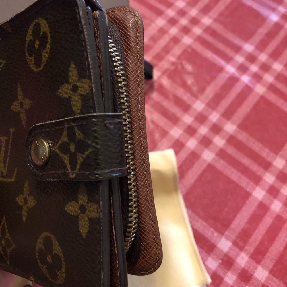 Vintage LV wallet - Picture 8 of 9